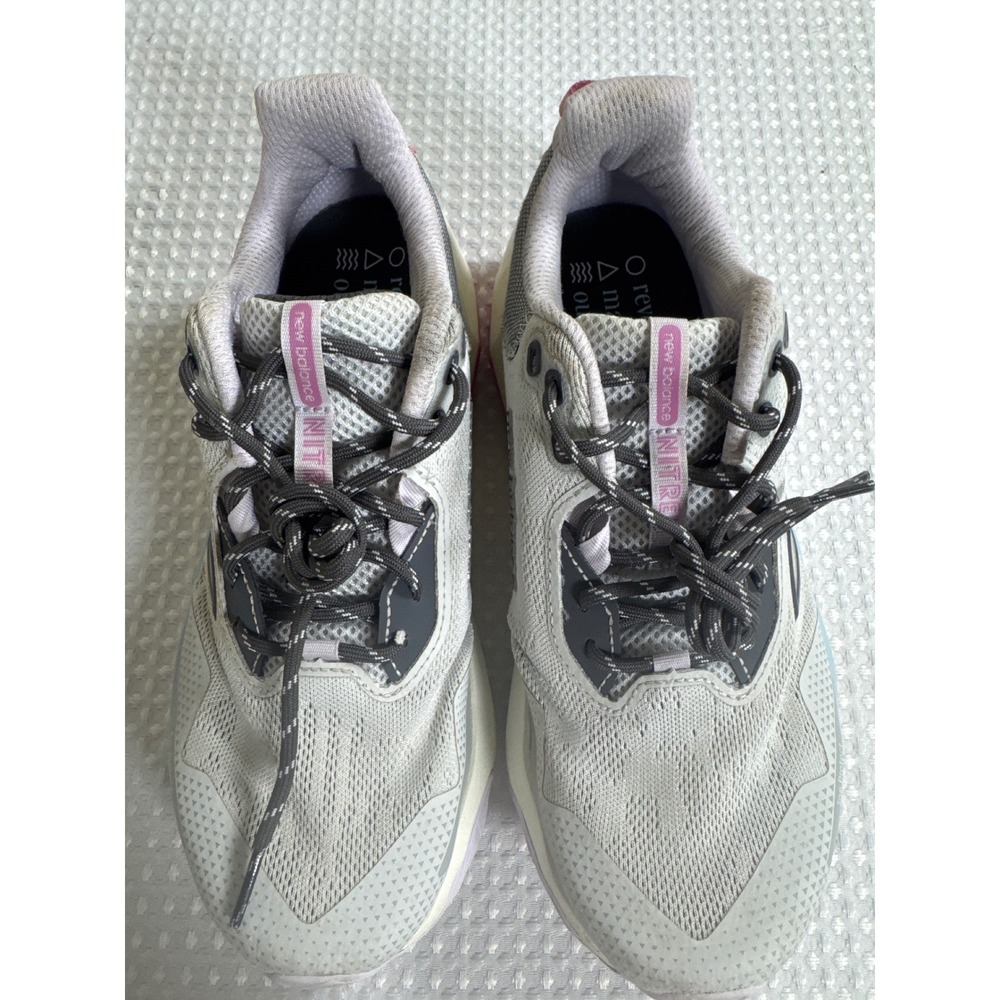 New Balance Running Shoes Women 9 Nitrel v4 Grey Pink Blue EUC WTNTRLG4